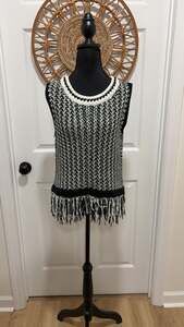Mystree Black & White Knit Fringe Sleeveless Sweater